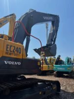 Volvo EC240 - Image 7